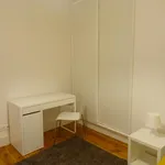 Rent 5 bedroom apartment in Lisbon