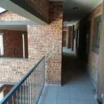 Rent 2 bedroom house of 55 m² in Benoni