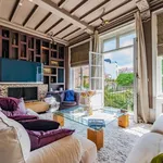 Maison de 345 m² avec 5 chambre(s) en location à IXELLES