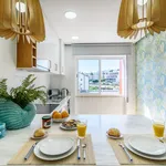 Rent 2 bedroom apartment of 33 m² in Oeiras