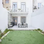 Rent 2 bedroom apartment of 50 m² in Porto