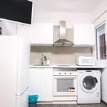 Rent 1 bedroom apartment of 25 m² in Barcelona