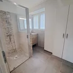 Appartement de 61 m² avec 3 chambre(s) en location à COLOMBE