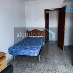 Rent 4 bedroom apartment of 100 m² in Albacete