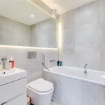 Rent 3 bedroom flat in London