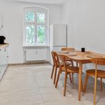 Miete 4 Schlafzimmer wohnung von 11 m² in Berlin