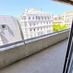 Rent 4 bedroom apartment of 225 m² in Lisbon