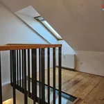 Pronajměte si 3 ložnic/e byt o rozloze 93 m² v Praha