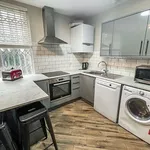 Rent 4 bedroom flat in West Midlands