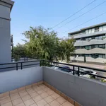 Rent 3 bedroom apartment in Melbourne