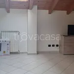 Affitto 3 camera appartamento di 65 m² in Verona