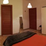 Rent a room in Roma