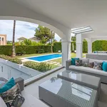 Rent 6 bedroom house of 550 m² in Nueva Andalucía