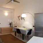 Rent 2 bedroom apartment of 65 m² in Milano