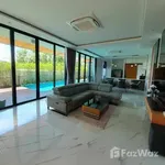 Rent 3 bedroom house of 260 m² in Phuket