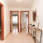 Alquilo 3 dormitorio casa de 95 m² en Arca