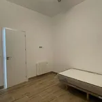 Rent a room of 200 m² in valencia