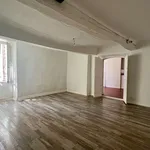 Appartement de 51 m² avec 1 chambre(s) en location à CARCES