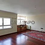 Rent 2 bedroom apartment of 163 m² in Barreiro