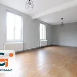 Appartement de 80 m² avec 2 chambre(s) en location à Mont-Saint-Aignan