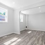 4 bedroom apartment of 3907 sq. ft in Toronto (Bathurst Manor)