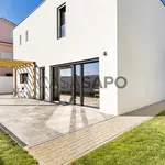 Rent 3 bedroom house of 130 m² in Cascais