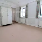 Rent 2 bedroom flat in Mid Sussex