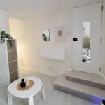 Rent 1 bedroom apartment of 32 m² in lisbon