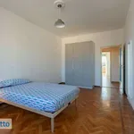 Rent 4 bedroom apartment of 90 m² in Milan