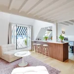 Appartement de 431 m² avec 1 chambre(s) en location à Paris