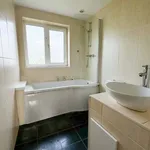 Rent 3 bedroom house in East Midlands