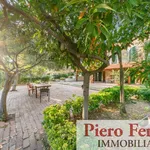 Rent 7 bedroom house of 160 m² in Pozzuoli