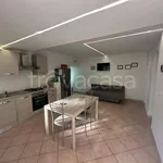 Appartamento in in affitto da privato a Terracina via San Felice Circeo, 7, giardino, da privato, cucina a vista - TrovaCasa