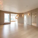 Huur 3 slaapkamer appartement van 198 m² in Ixelles