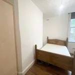 Rent 3 bedroom apartment of 65 m² in Nottingham