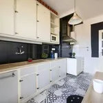 Rent a room in lisbon