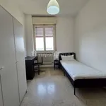 Rent 5 bedroom apartment of 110 m² in Modena