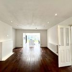 Rent 7 bedroom house in South East England