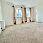 Maisonette to rent in Park Street, Slough SL1