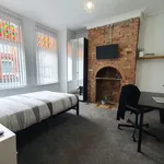 Rent 6 bedroom flat in Birmingham