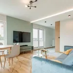 Rent 4 bedroom apartment of 86 m² in Lodz