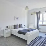 Rent 7 bedroom apartment in lisbon