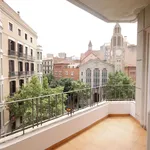 Rent 3 bedroom apartment of 10 m² in Barcelona