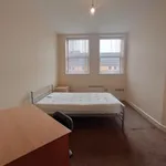 Rent 2 bedroom flat in Leicester