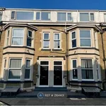 Flat to rent in Windsor Avenue, Blackpool FY4