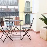 Rent 4 bedroom apartment of 36 m² in Barcelona