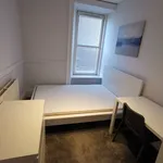 Rent 3 bedroom apartment in Scotland