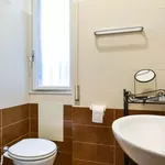 Rent 6 bedroom apartment in Rome