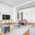 Appartement de 840 m² avec 1 chambre(s) en location à Paris