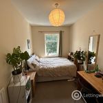 Rent 3 bedroom flat in Edinburgh